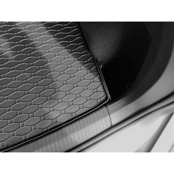 Vaňa do kufra VOLKSWAGEN Tiguan (2016-2019) gumená