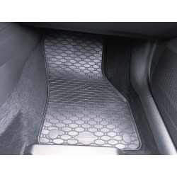 Pryžové rohože na míru pro SEAT Leon eTSI (od 2020)