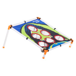 Hod na cíl pomocí dovednostní hry Bag Darts