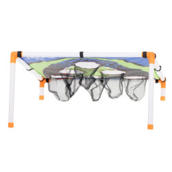 Hod na cíl pomocí dovednostní hry Bag Darts