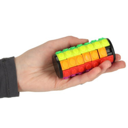 Logická hádanka s otočným válcem L