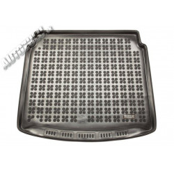 Gumová vanička do kufru BMW 2er F46 Gran Tourer (od 2015)