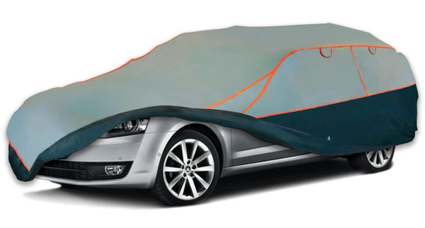 plachta na auto proti krupom